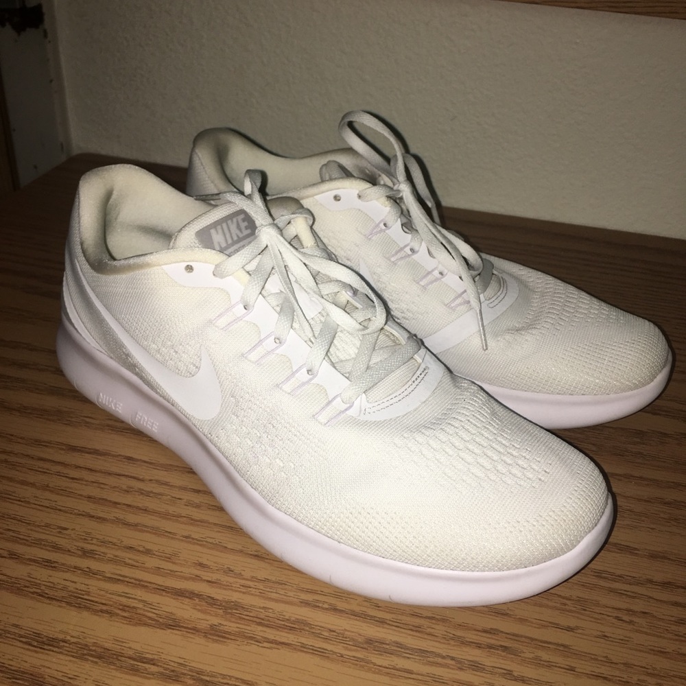 White Nike Free Runs